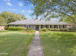 905 Greenbriar Rd, Lafayette, LA 70503