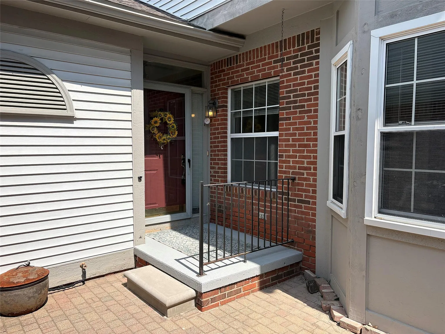 2 bed, 2.5 bath, 1442 sqft, $2,200 — Photo 3