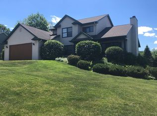 1280 Pheasant Ct, Lake Geneva, WI