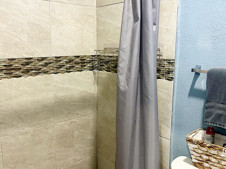 711 NW 19th Ct — Photo 35