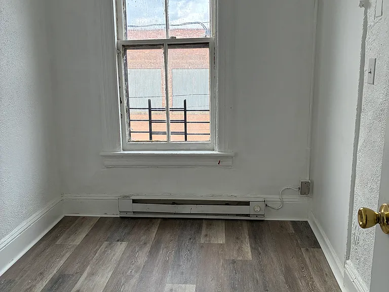 9 Benkard Ave #2 — Photo 12