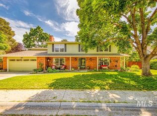 3221 S Raindrop Dr, Boise, ID 83706