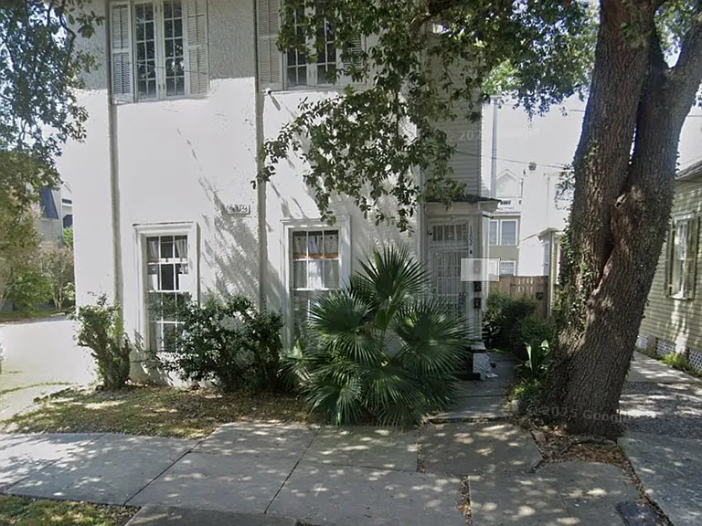 1202 Marengo St — Photo 11