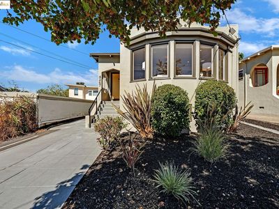 4267 Montgomery St, Oakland, CA, 94611