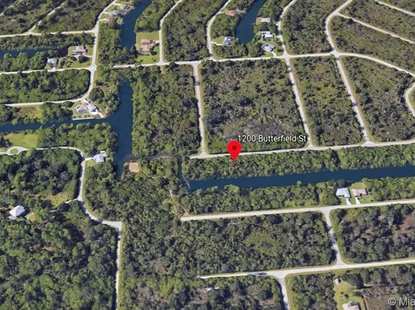 1200 Butterfield Dr, Pt Charlotte, FL 33953