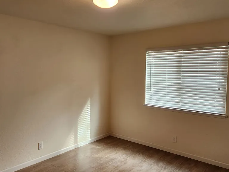14346 Knobcone Dr — Photo 5