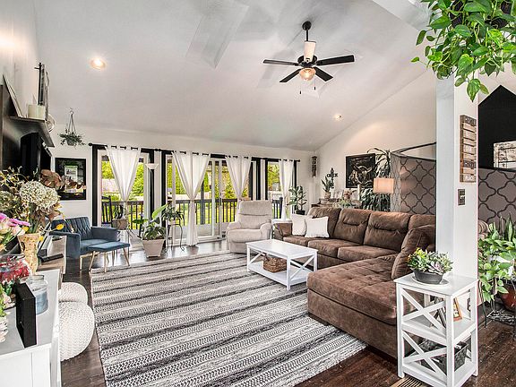 3rd image of 7213 Old Lantern Dr SE