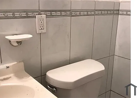 3 bed, $2,700 — Photo 3