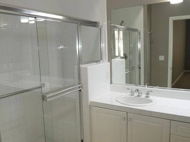 1951 Ofarrell St #100 — Photo 21