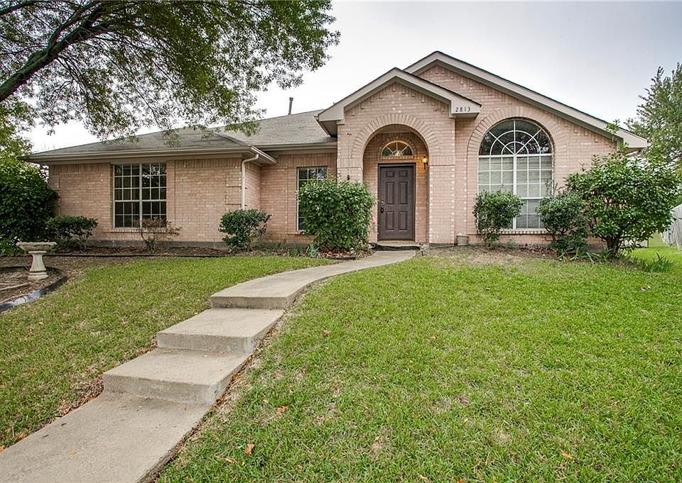 1st image of 2813 Brookway Dr