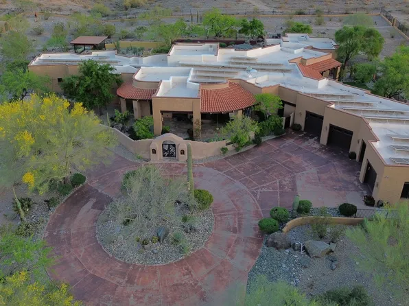 8903 N ARROYA GRANDE Drive, Phoenix, AZ 85028