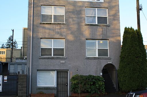 1st image of 1134 Fawcett Ave APT 2
