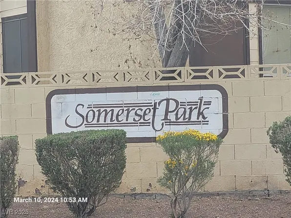 528 Kristin Ln, Henderson, NV 89011