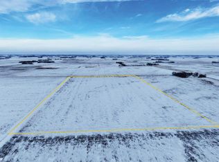 41222 150th St, Blue Earth, MN 56013