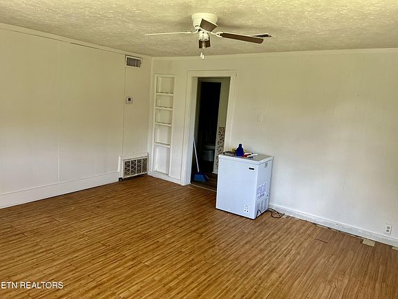 4th image of 2511 Sweetwater Vonore Rd