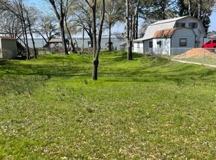 185 Autumn Wood Trl, Gun Barrel City, TX 75156