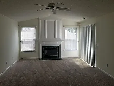3 bed, 1315 sqft, $1,890 — Photo 2