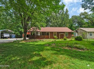 573 Mockingbird Dr, Crossville, TN 38555