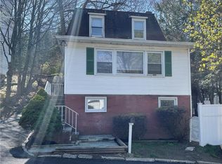 64 Mountain Rd, Irvington, NY 10533