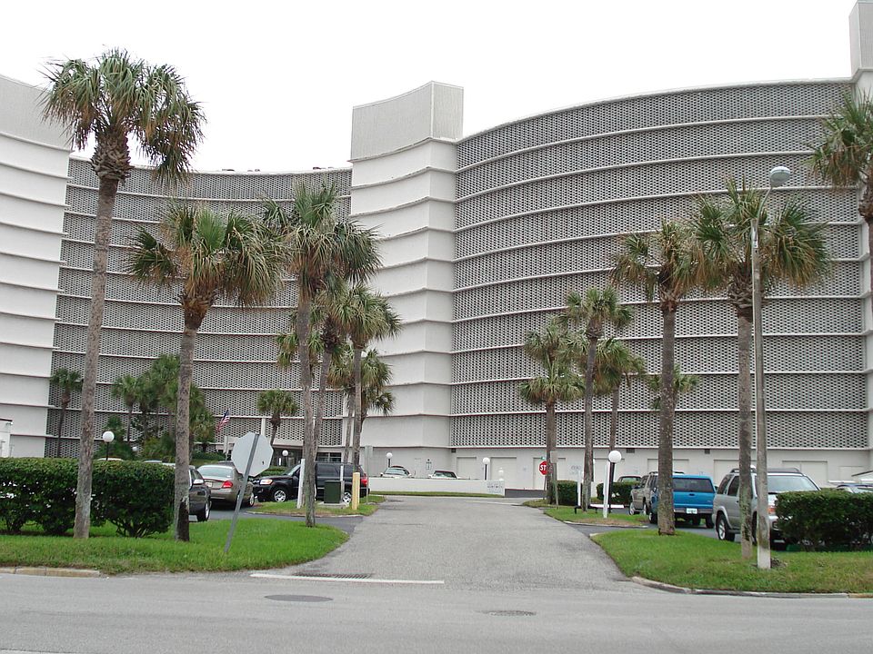 1st image of 1601 Ocean Dr #502