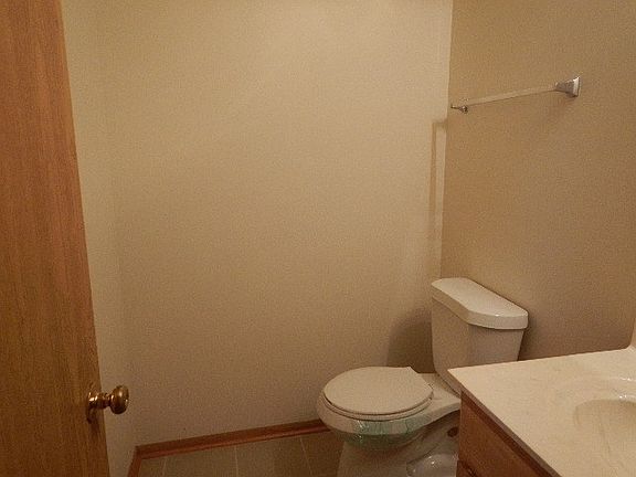 3rd image of 22797 Eastwind Dr
