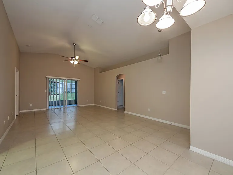 711 Whisper Sound St — Photo 3