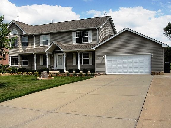 EXTRA WIDE CONCRETE DRIVEWAY