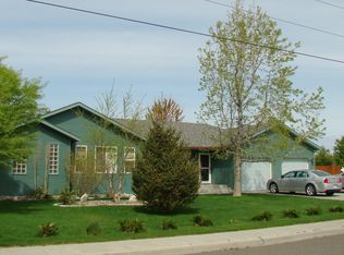 4270 Northlake Dr, West Richland, WA