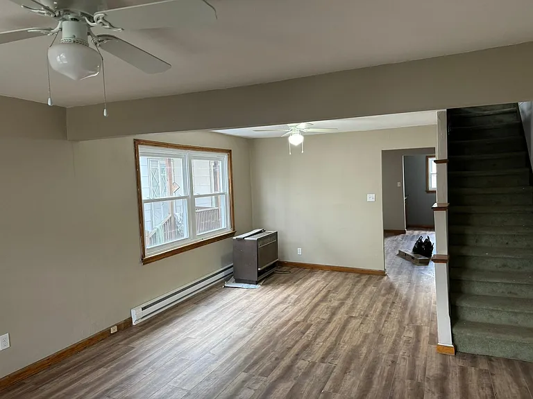 34 Roosevelt St — Photo 3