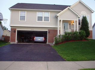 574 Shaker Ln, Lake Zurich, IL