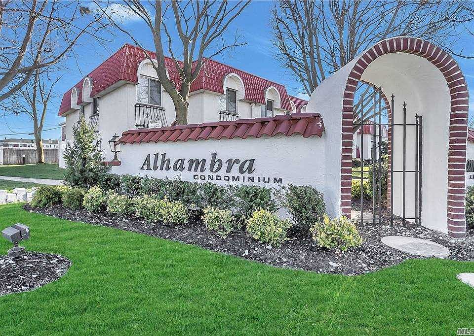 1st image of 104 Alhambra Dr #104