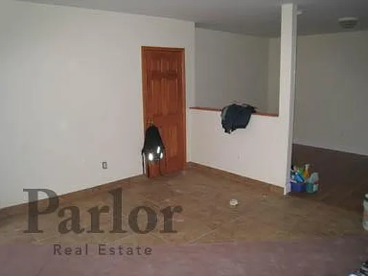 Rented by Parlor Real Estate Corp | media 2