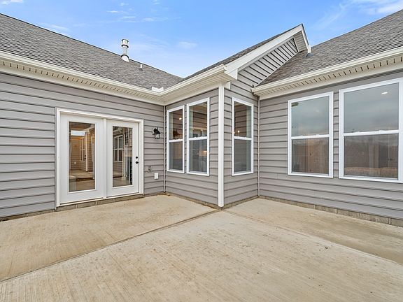 2nd image of 136 Village Ln