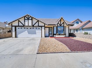 5243 Sunburst Dr, Palmdale, CA 93552