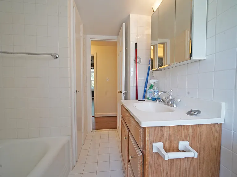 416 Ridgeway #1 — Photo 6