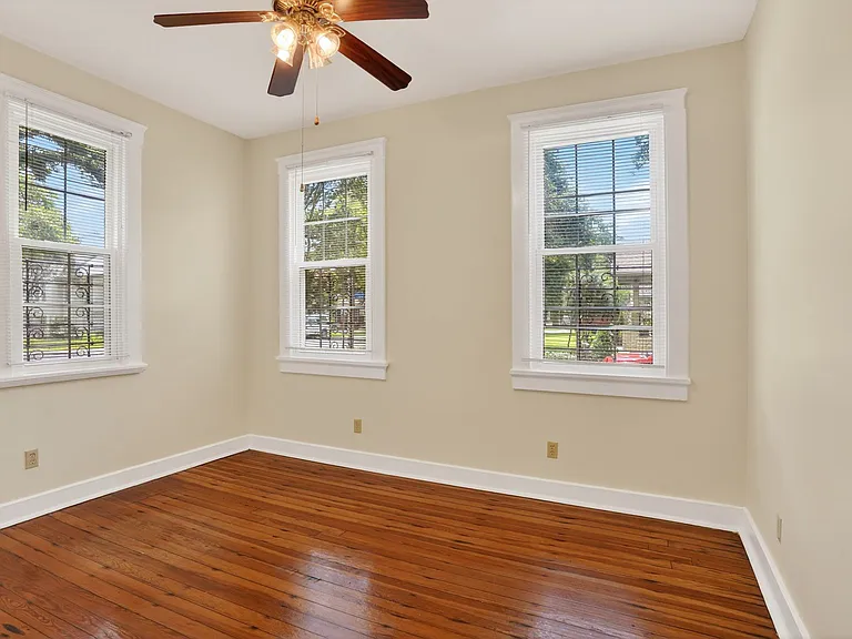 2500 Nashville Ave — Photo 12