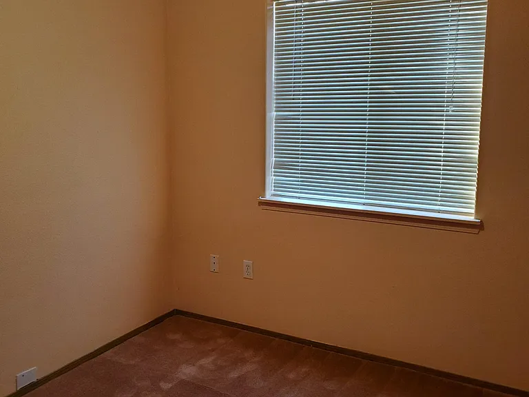 1639 Main St #101 — Photo 10
