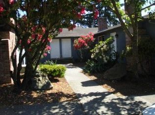 16702 North Rd APT 7, Bothell, WA 98012