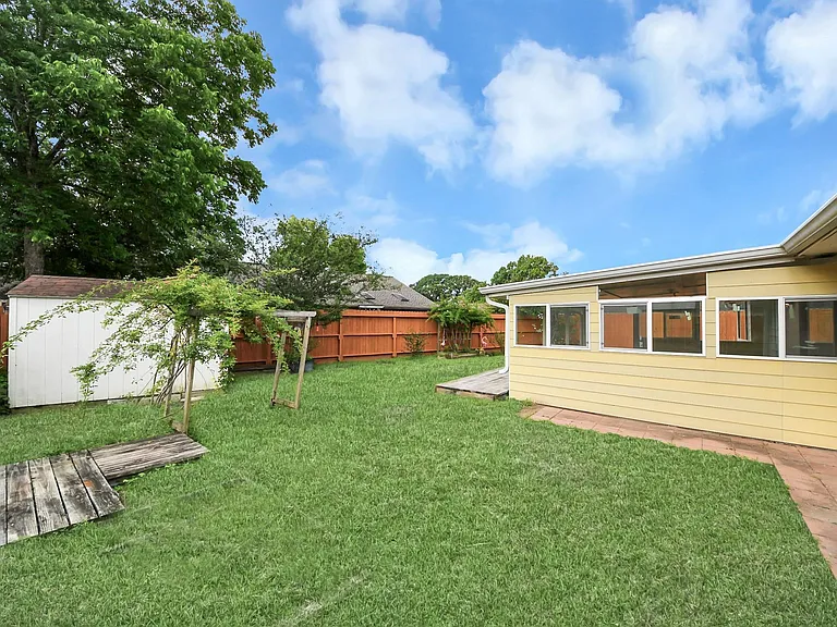 14007 Fleur De Lis Blvd — Photo 11