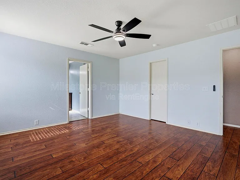 2304 Pheasant Run — Photo 15