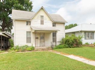 305 N Ash St, Hillsboro, KS 67063
