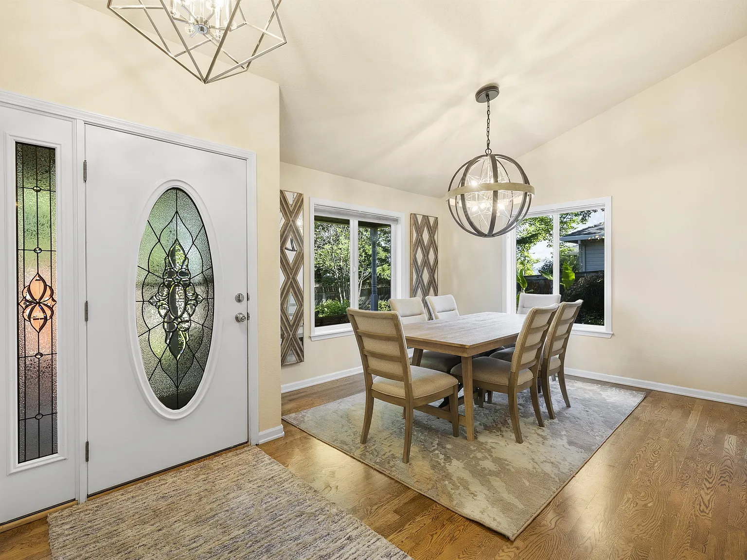 364, ID # 3034 Colonial Avenue - 1 — Photo 4