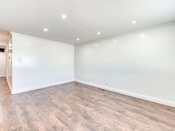 804 W Rialto Ave, Clovis, CA 93612