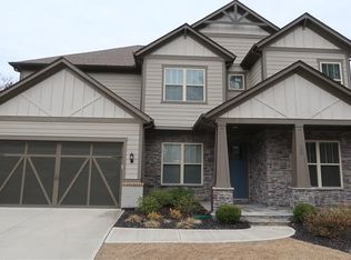 125 Austin Dr, Sandy Springs, GA 30328