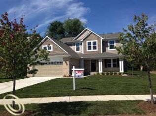 24 Wildrose Dr, White Lake, MI 48386