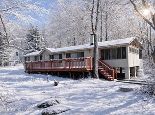 134 Wyalusing Dr, Pocono Lake, PA 18347