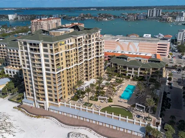 470 Mandalay Ave APT 303, Clearwater, FL 33767