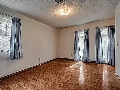 813 N Parkview Cir — Photo 15