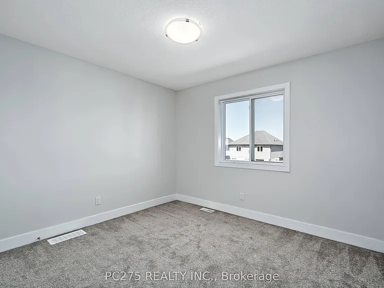 31 Ashberry Pl — Photo 25