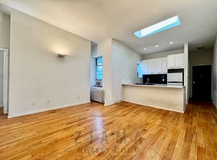 134 17th St APT 4, Brooklyn, NY 11215